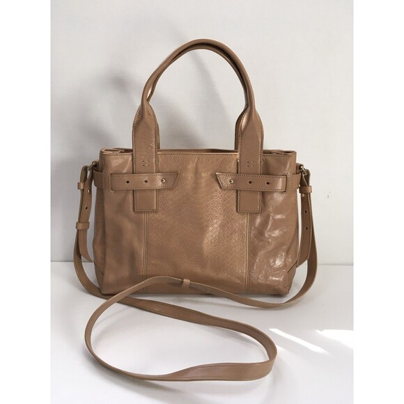Elegant Tan Leather Tote Bag - Picture 1 of 11